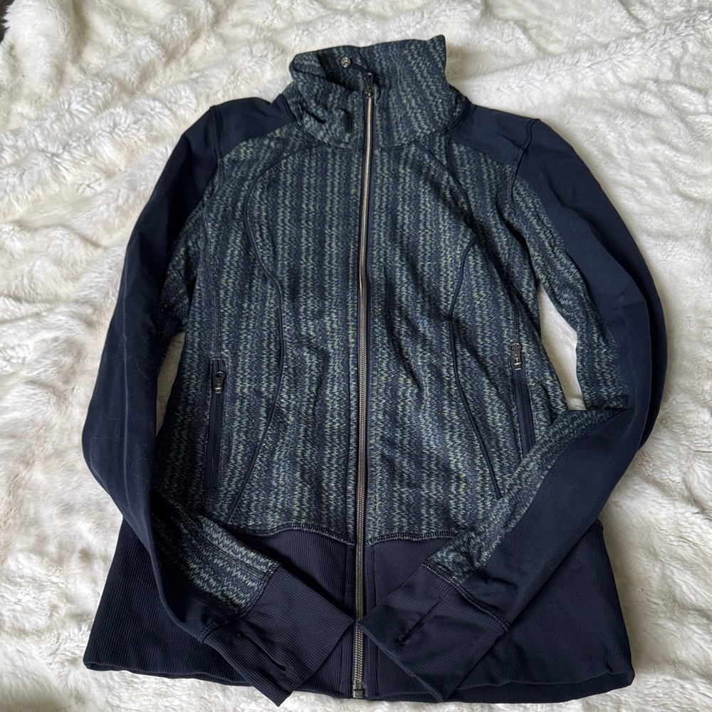 Lululemon Navy and Green Nice Asana Jacket 4 6